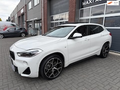 BMW X2 - SDrive20i 192PK M Sport LED Pano HUD Trekhaak Camera