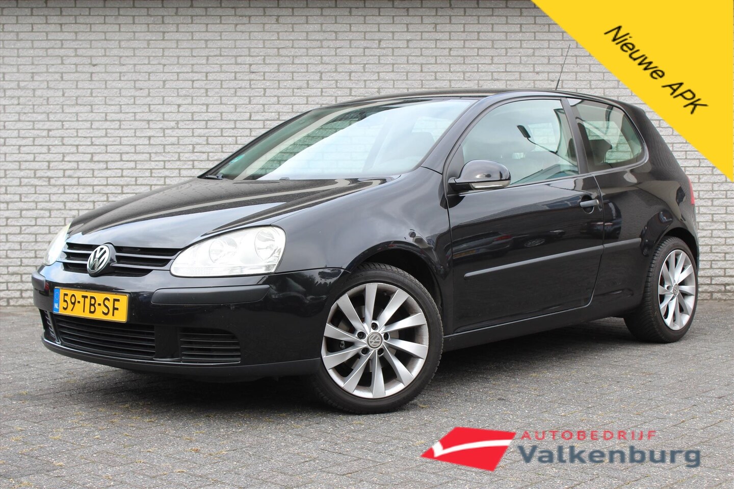 Volkswagen Golf - 1.6 75KW Trendline Business | 3-dr | LMV ''17 - AutoWereld.nl
