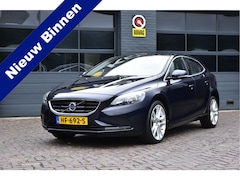 Volvo V40 - 2.0 T2 Momentum