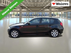 BMW 1-serie - 116i Executive Nieuwe APK Rijklaar