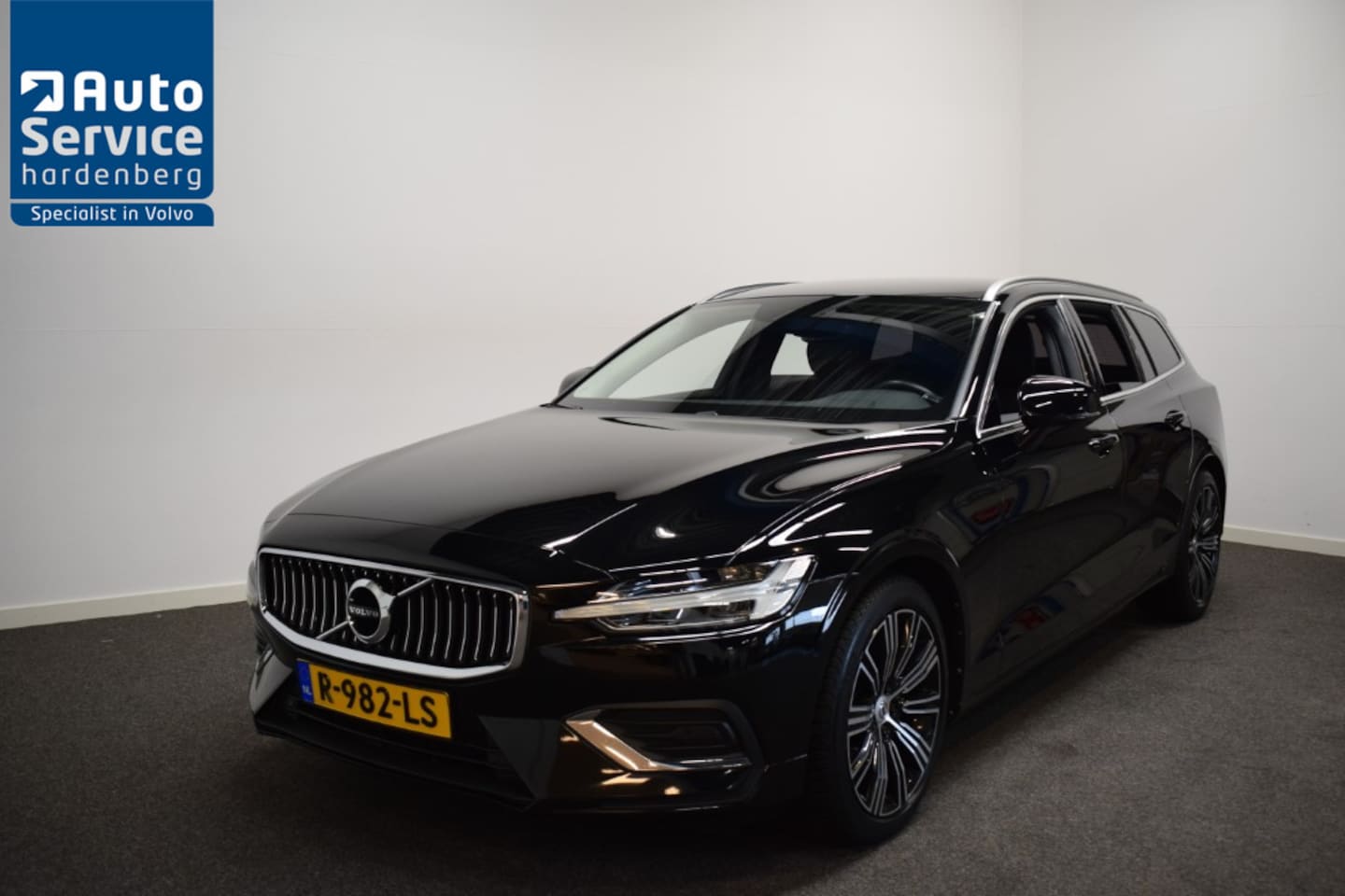 Volvo V60 - 2.0 T5 250pk AUT8 Inscription Trekhaak 1800kg/ Leer/ Camera/ Leer/ Stoelverw./ Navi/ Apple - AutoWereld.nl