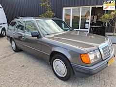 Mercedes-Benz 200-500 (W124) Combi - 200 T *stationwagon* AUTOMAAT