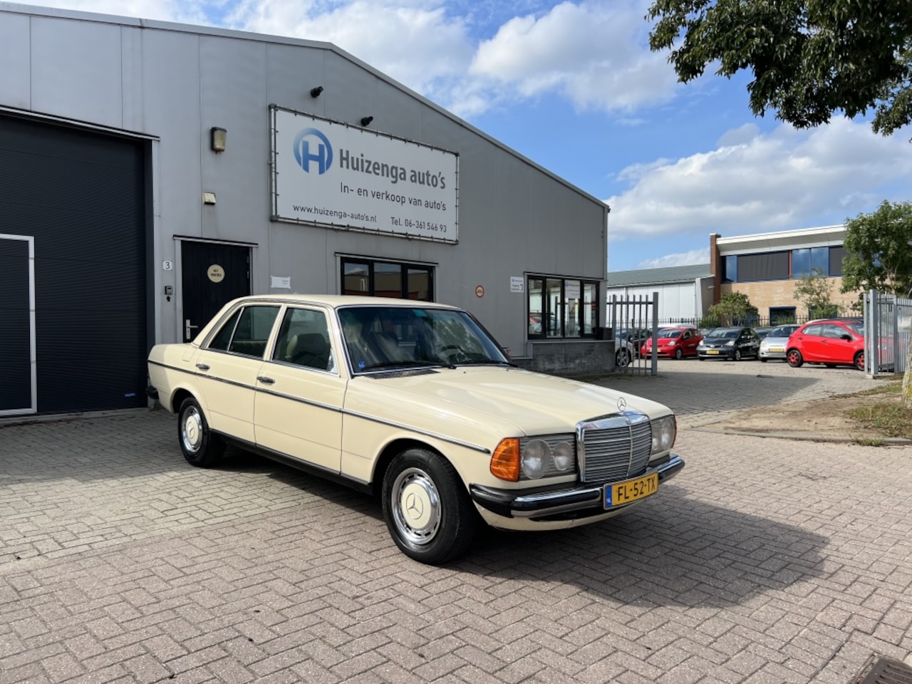 Mercedes-Benz 200-280 (W123) - 230| Sedan| KM:167.859 N.A.P| Zeer mooi! - AutoWereld.nl