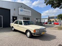 Mercedes-Benz 200-280 (W123) - 230| Sedan| KM:167.859 N.A.P| Zeer mooi