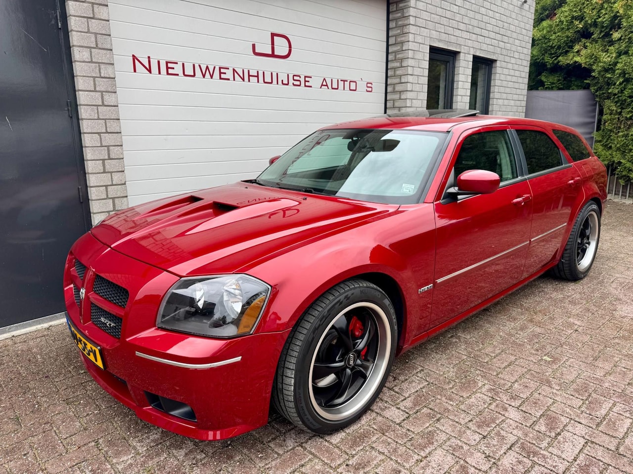 Dodge Magnum - 6.1 SRT-8 449pk, 3e eigenaar, clean title, 44.462km! - AutoWereld.nl