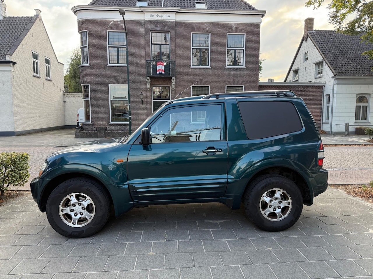 Mitsubishi Pajero - 3.2 DI AUTOMAAT EERSTE EIGENAAR KAN GEEL OF GRIJS KENTEKEN - AutoWereld.nl