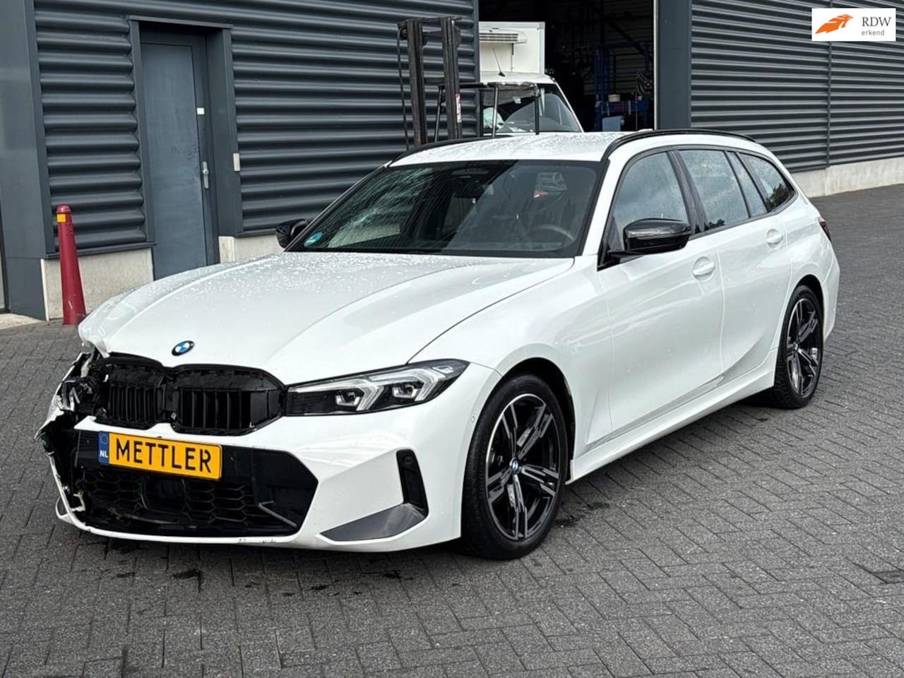BMW 3-serie Touring - 318d 318d, M-Pakket, harman kardon, camera - AutoWereld.nl
