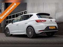 SEAT Leon - Cupra 2.0 TSI 290 pk Connect / Led-Koplamp/ Sport-Stoelen/ Stoel.Verw/ Cruise-Controle/ Ca