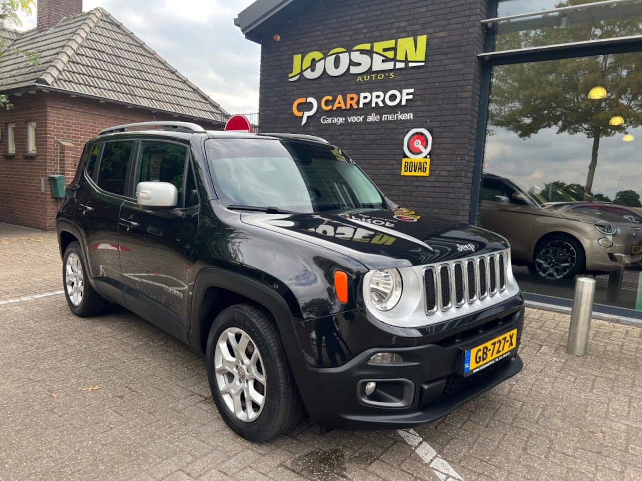 Jeep Renegade - 1.4 M.AIR LIMITED - AutoWereld.nl