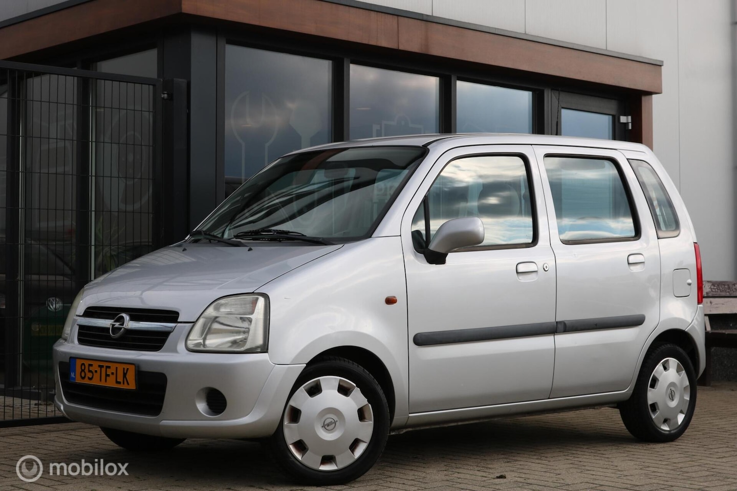 Opel Agila - 1.2-16V Flexx Cool | Airco | Trekhaak | El.ramen - AutoWereld.nl