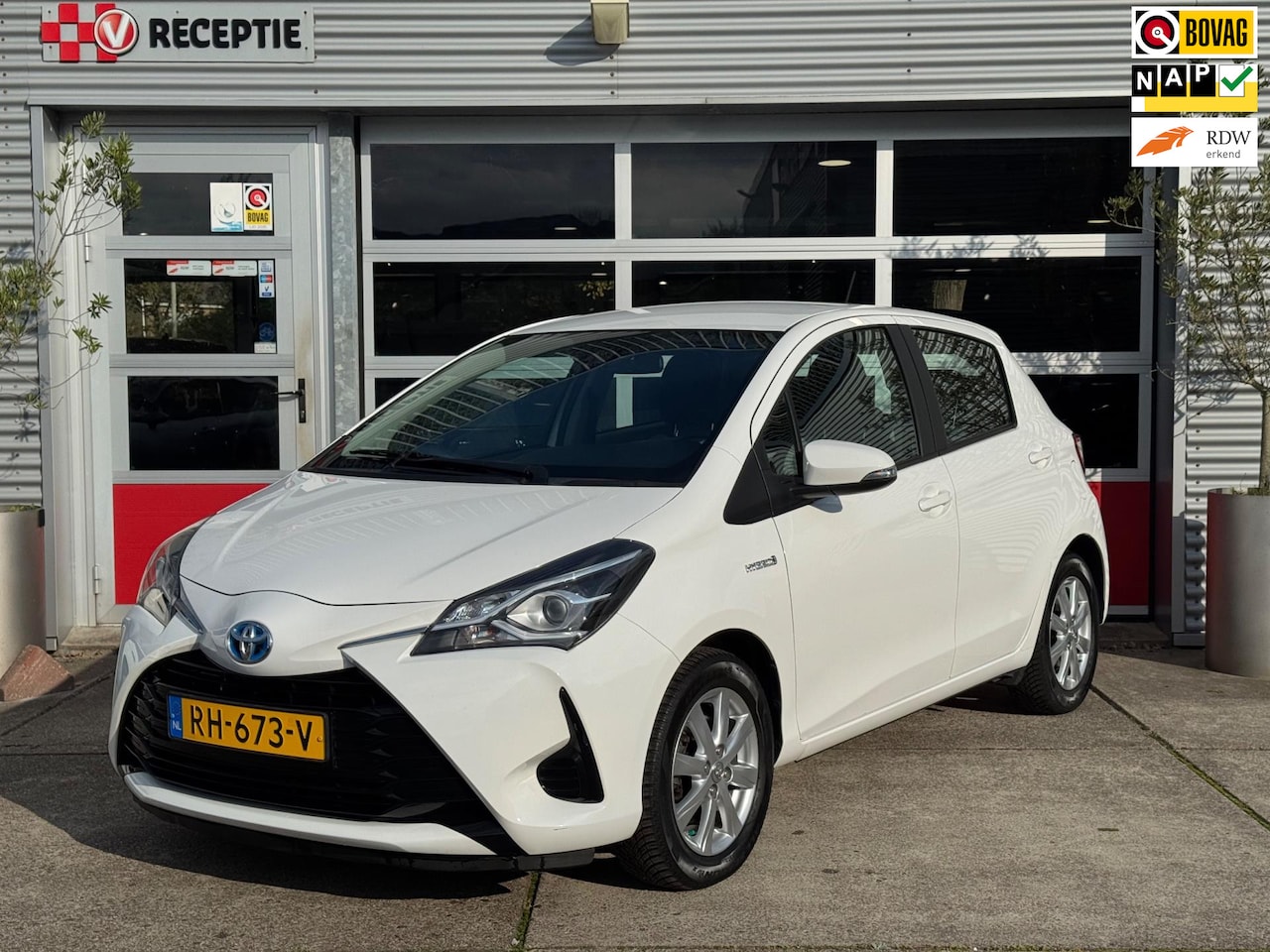 Toyota Yaris - 1.5 Hybrid Aspiration Cruise / A.Cam / Clima / Org- Ned - AutoWereld.nl