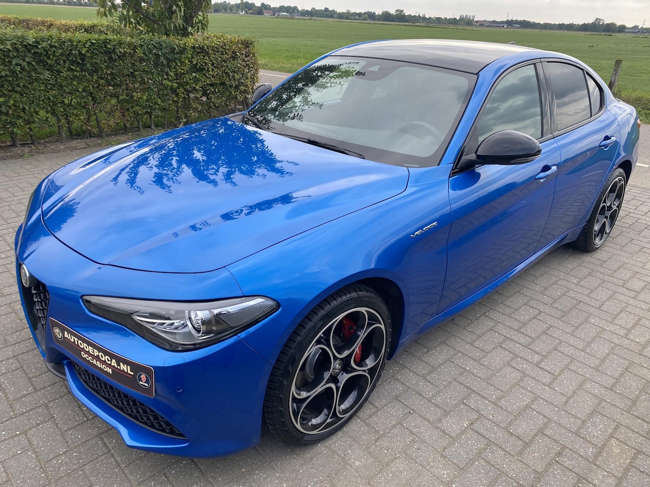 Alfa Romeo Giulia - 2.0 T AWD Veloce Blu Misano Harman Kardon Panorama Dak - AutoWereld.nl