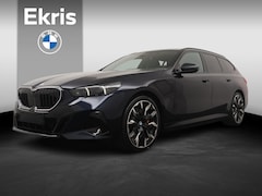 BMW 5-serie Touring - 550e xDrive M Sportpakket Pro | Iconic Glow | Comfort Pack | Bowers & Wilkins | Travel Pac