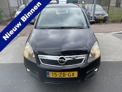 Opel Zafira - 1.6 Temptation Weinig km zeer mooi loopt en rijdt perfect zie foto’s