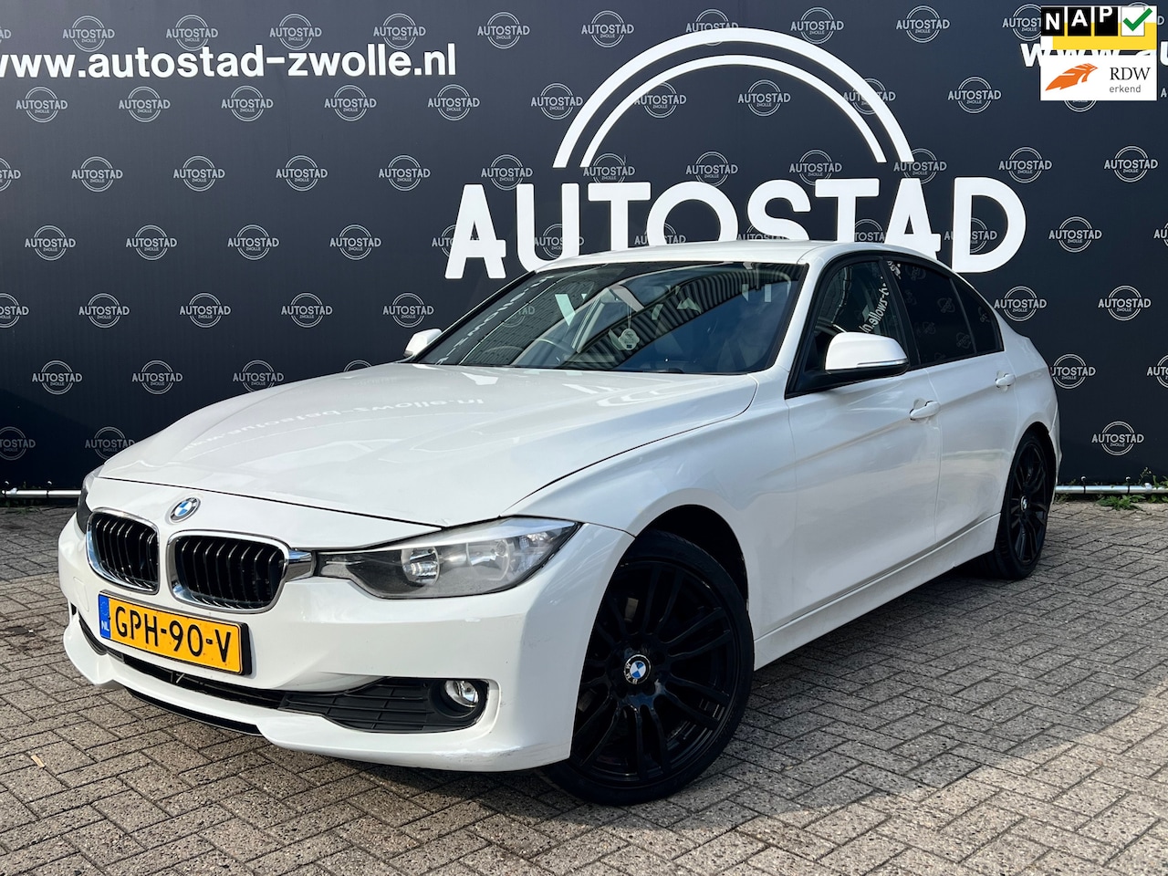 BMW 3-serie - 320d High Executive Automaat/APK/Airco/Navi/Stoel Verwarming - AutoWereld.nl