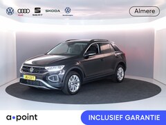 Volkswagen T-Roc - 1.5 TSI Life Edition 150 PK DSG | Navigatie | Parkeercamera | Keyless entry |