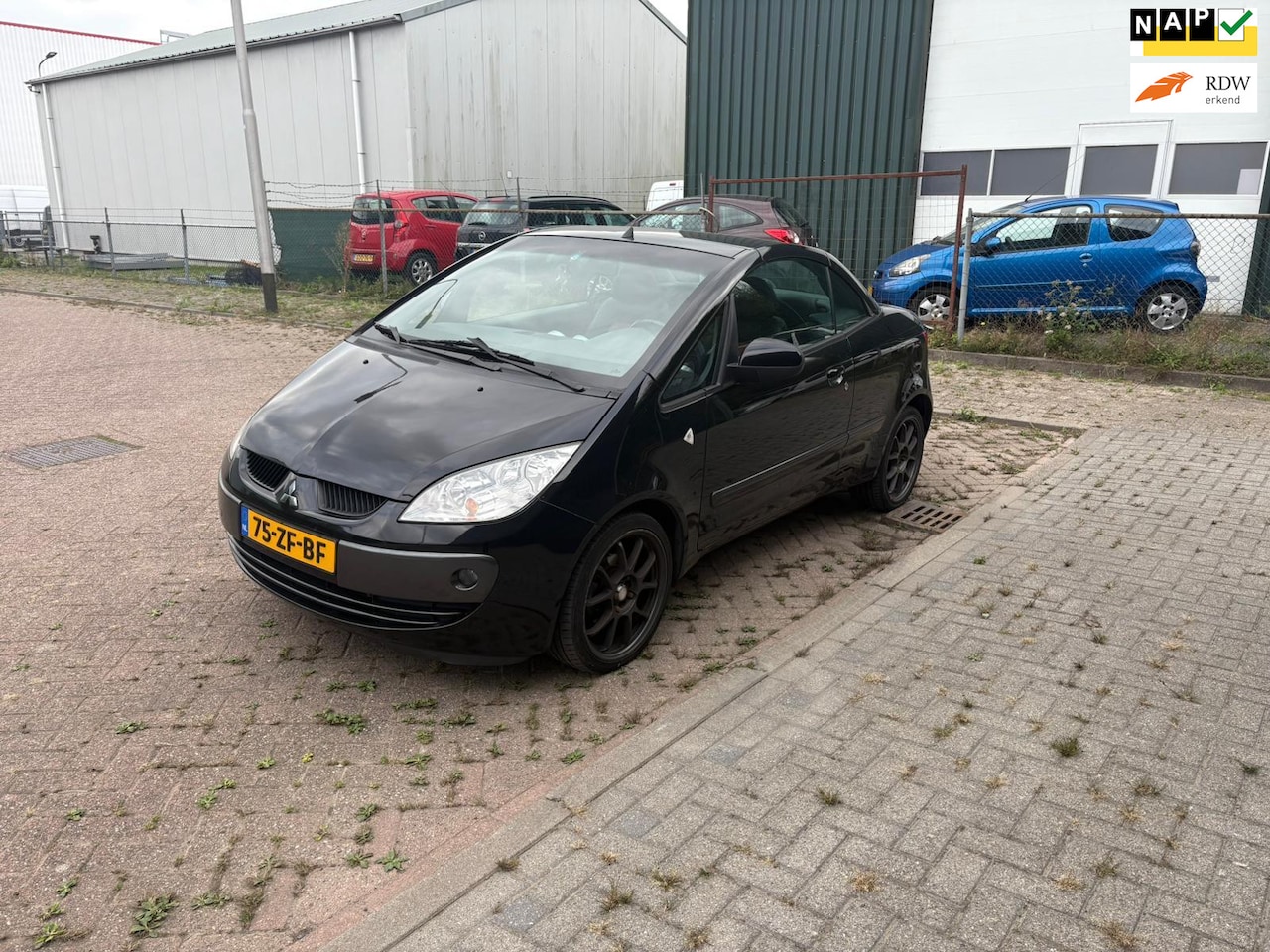 Mitsubishi Colt CZC - 1.5 Limited Edition Cabriolet Hardtop Airco Bluetooth Leer 2 sleutels 135.712 km NAP LM Ve - AutoWereld.nl