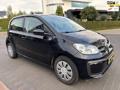 Volkswagen Up! - 1.0 BMT move up automaat 36000 km airco 5 deurs