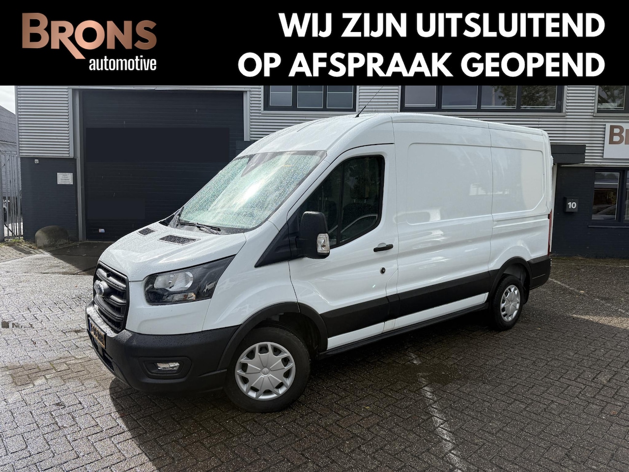 Ford Transit - 310 2.0 TDCI L2H2 Trend Automaat l Camera - AutoWereld.nl
