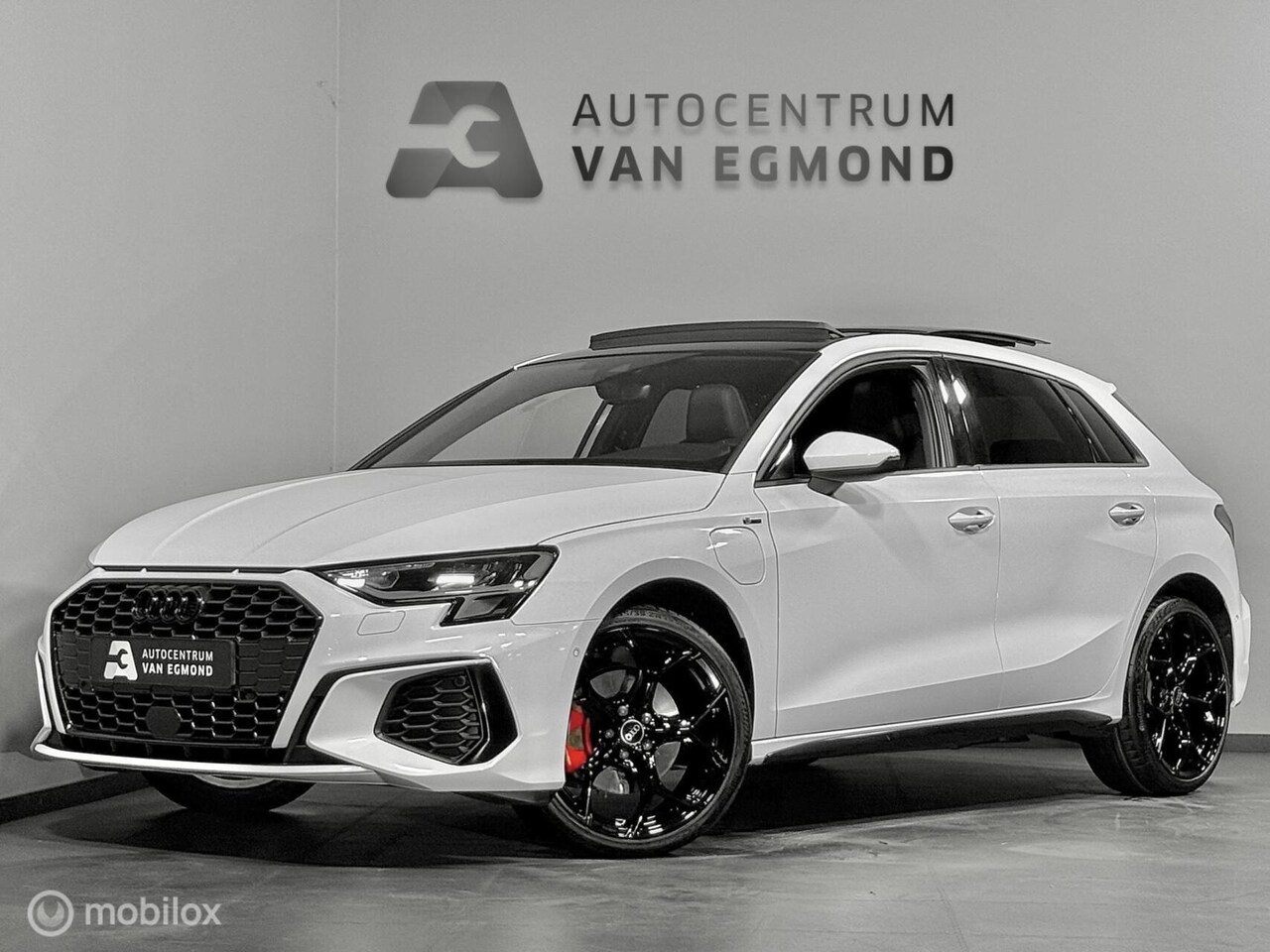 Audi A3 Sportback - 40 TFSIe 2X S-LINE | PANO | AD. CRUISE - AutoWereld.nl