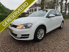 Volkswagen Golf - 1.2 TSI Comfortline Ecc Cruisecontrol Isofix Stuurbekrachtiging 5 Drs 6 Bak Lm Velgen *NL