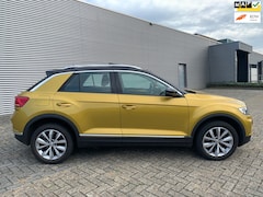Volkswagen T-Roc - 1.0 TSI Sport navi glazen schuifkanteldak