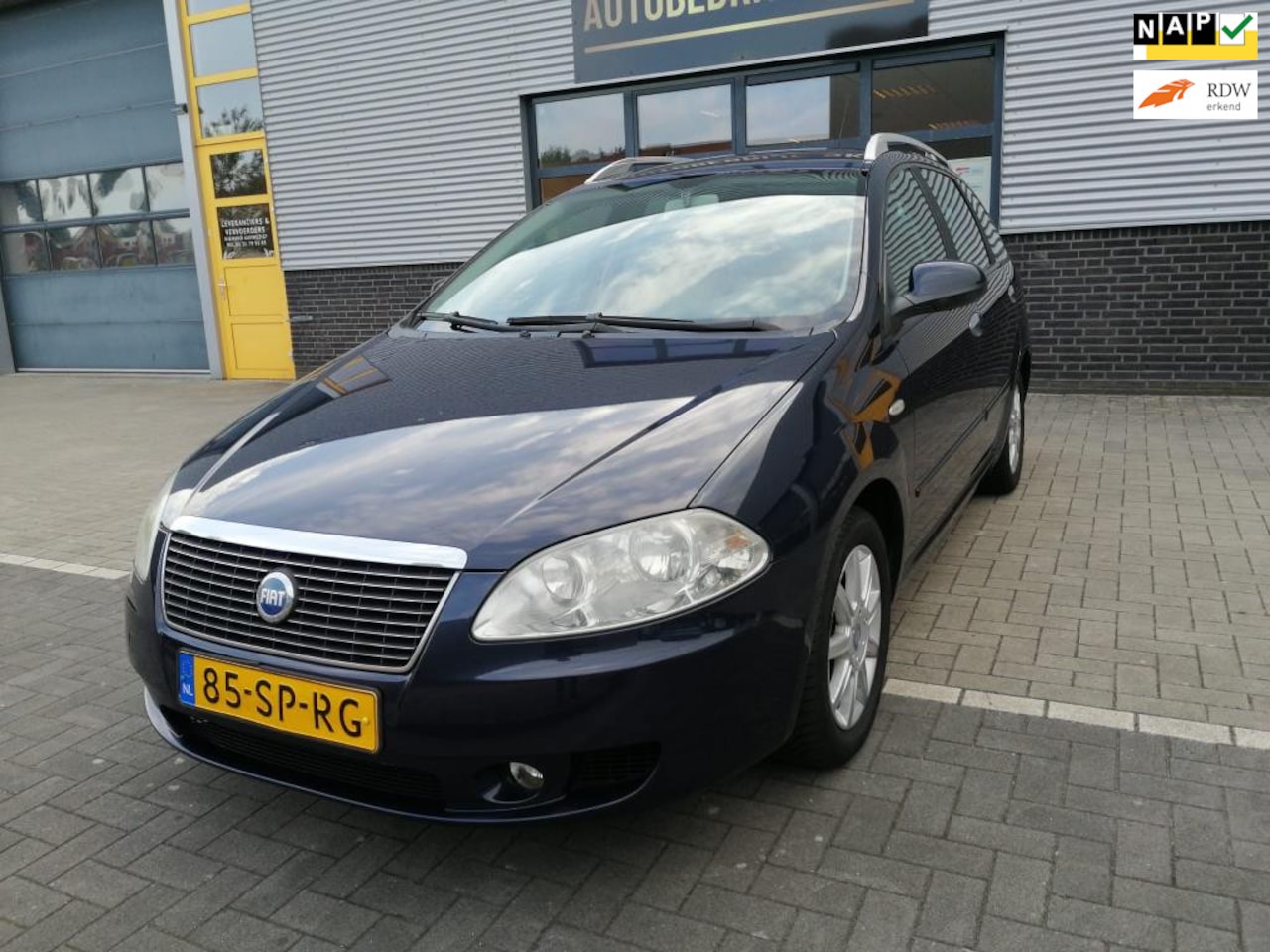 Fiat Croma - 2.2-16V Emotion 2.2-16V Emotion - AutoWereld.nl
