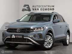 Volkswagen T-Roc - 1.5 TSI Style DSG | CARPLAY | CLIMA| CRUISE
