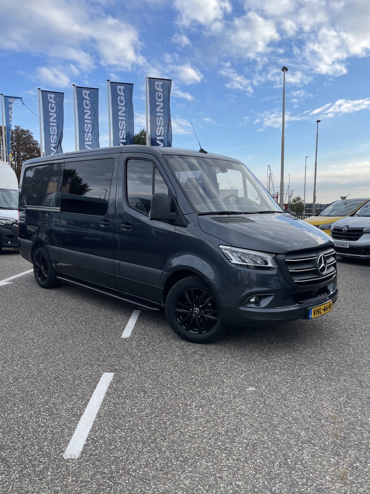 Mercedes-Benz Sprinter - 316 L2H1 Automaat / dubbel cabine / 3500 kg trekhaak / 165 pk - AutoWereld.nl