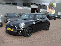 MINI Cooper - 1.5 Business, navigatie