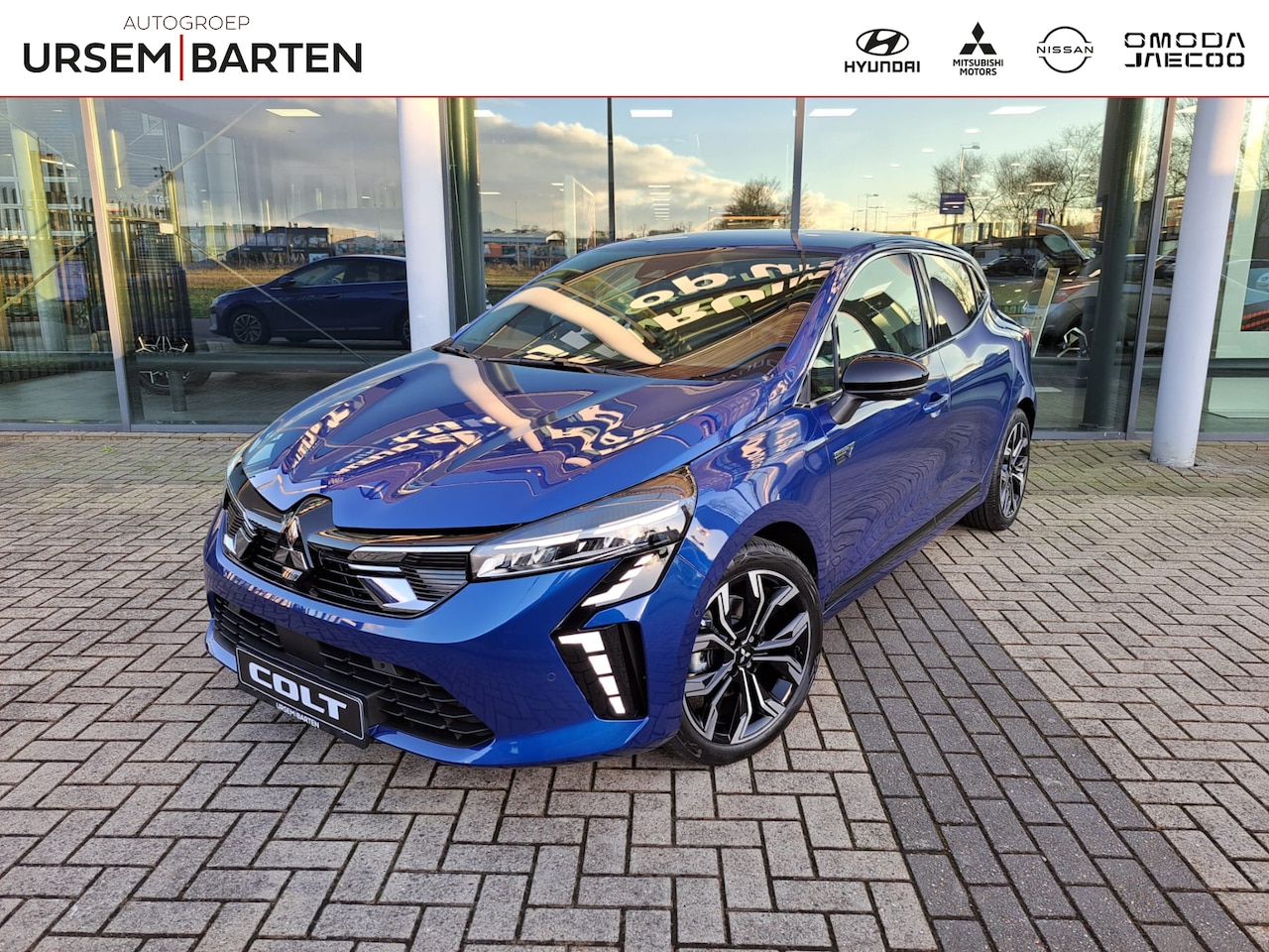 Mitsubishi Colt - 1.6 HEV Instyle Van € 32.595,- voor € 29.530,- - AutoWereld.nl