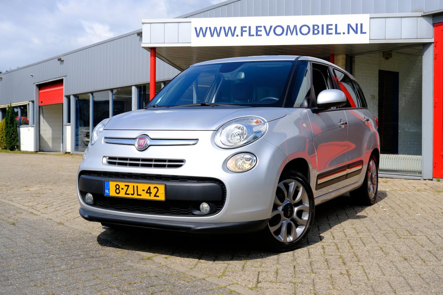 Fiat 500 L Living - 0.9 TwinAir Lounge 7-pers Navi|Leder|Cam|Clima - AutoWereld.nl