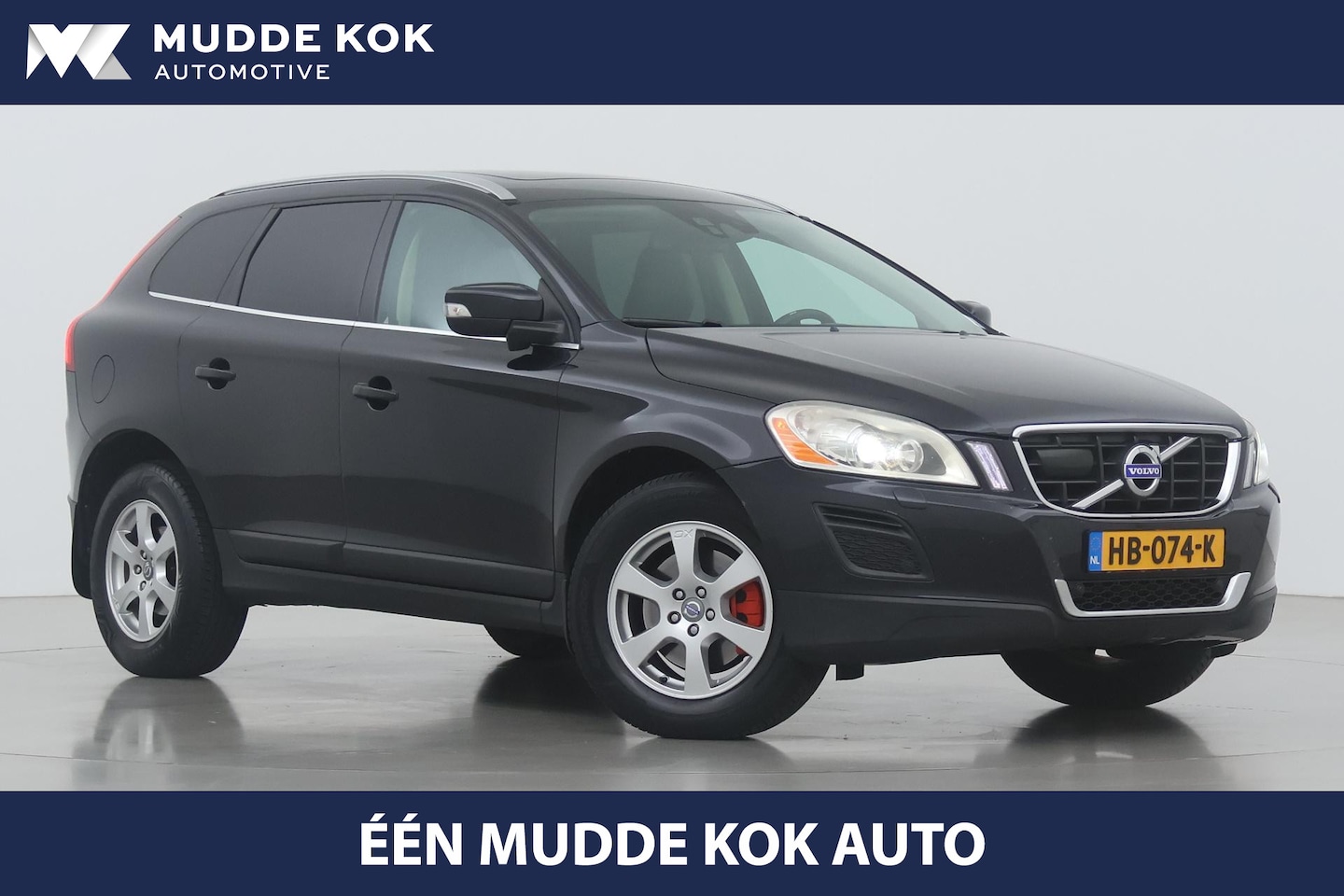 Volvo XC60 - 2.4 D5 AWD Summum | Panoramadak | Vol-Leder | ACC | BLIS | Trekhaak - AutoWereld.nl