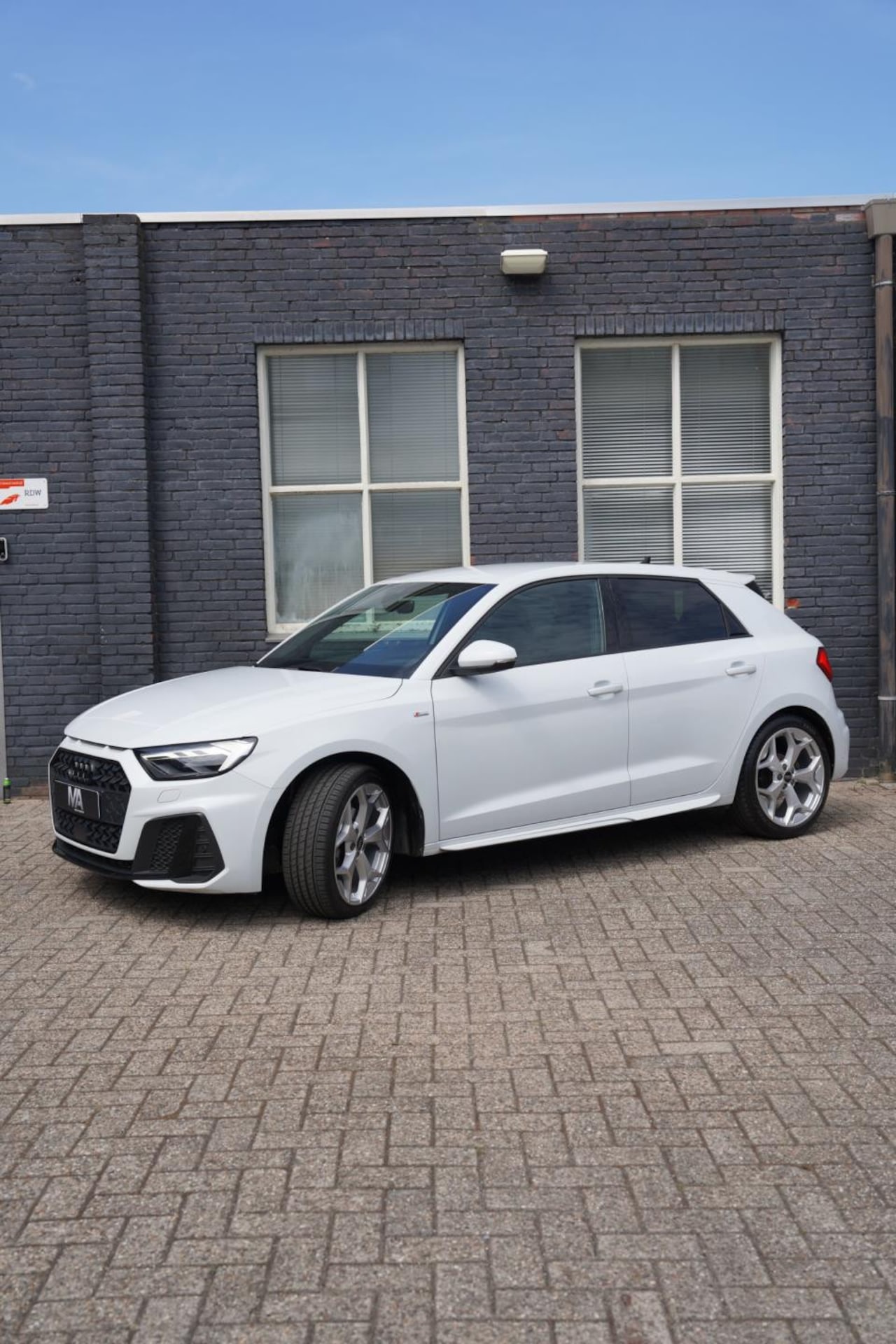 Audi A1 Sportback - 35 TFSI 3x S-Line VOL BTW | AUTOMAAT | CAMERA |LED | KEYLES | CRUISE | STOELVERWARMING | A - AutoWereld.nl