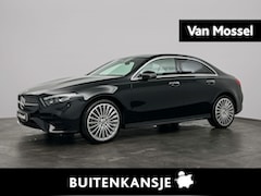 Mercedes-Benz A-klasse - 250 e AMG Line | Automaat | Lage KM Stand | Apple Carplay / Android Auto | Panoramadak | N
