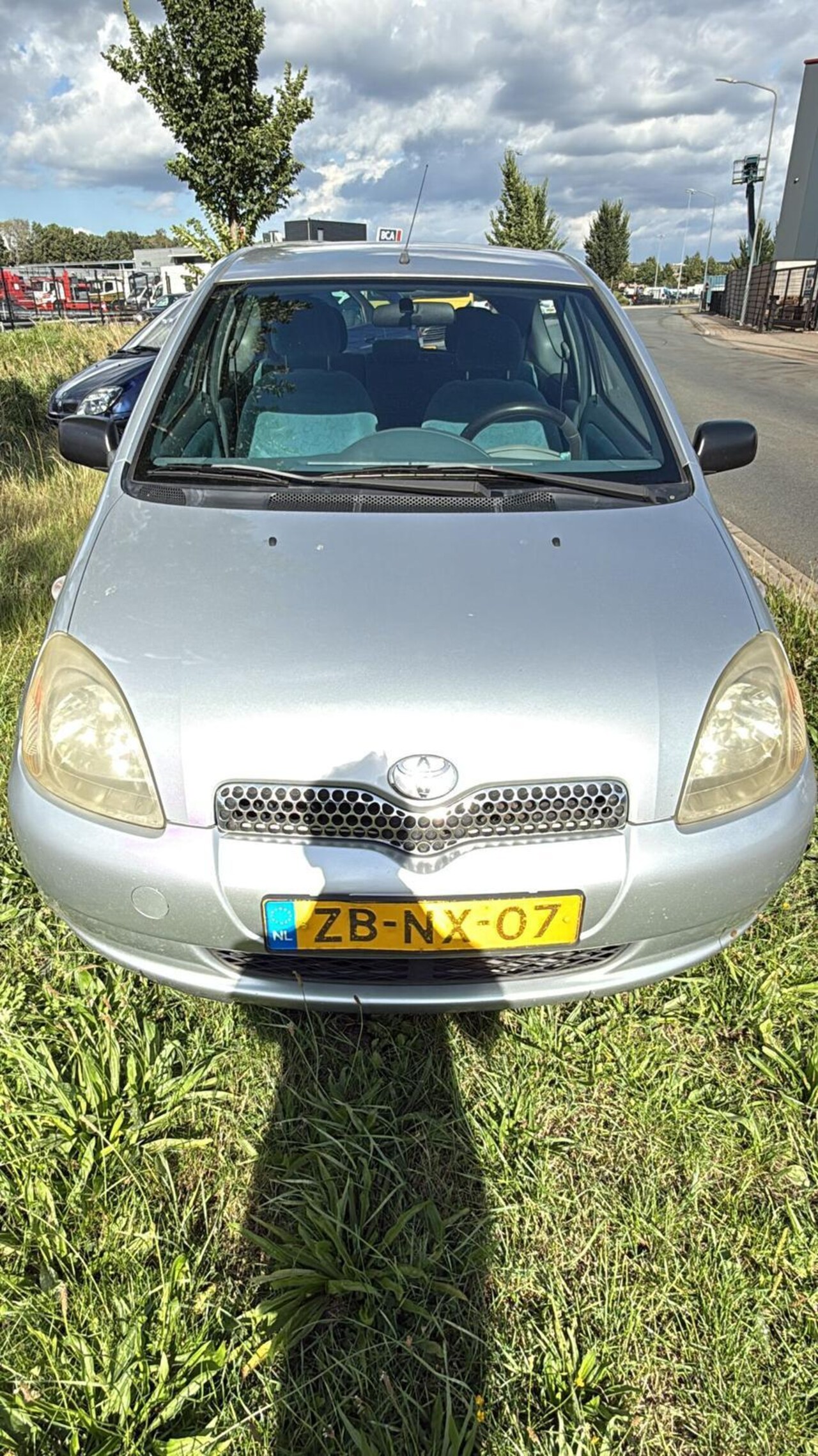Toyota Yaris - 1.0-16V VVT-i Sol 3 maanden garantie - AutoWereld.nl