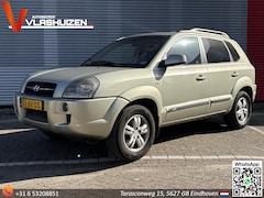 Hyundai Tucson - 2.0i Style | Pano | Climate | Cruise | Navi | Trekhaak | APK 08-2026 |