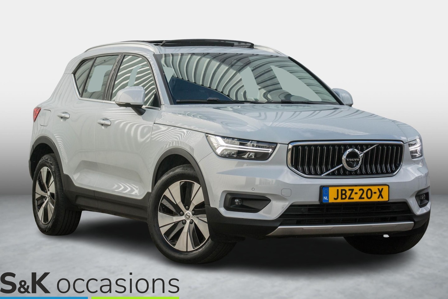 Volvo XC40 - 1.5 T4 Recharge BLIs 360 Trekhaak - AutoWereld.nl