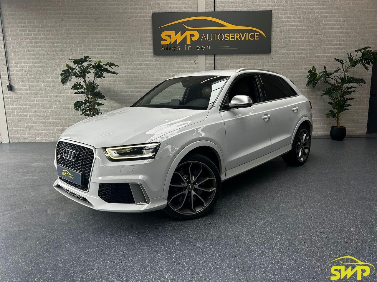 Audi Q3 - 2.5 TFSI RS Q3 quattro | Navi | Nappa - AutoWereld.nl
