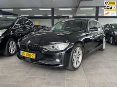 BMW 3-serie Touring - 320d EfficientDynamics Edition Executive leer xenon groot navi clima cruise controle lm-ve