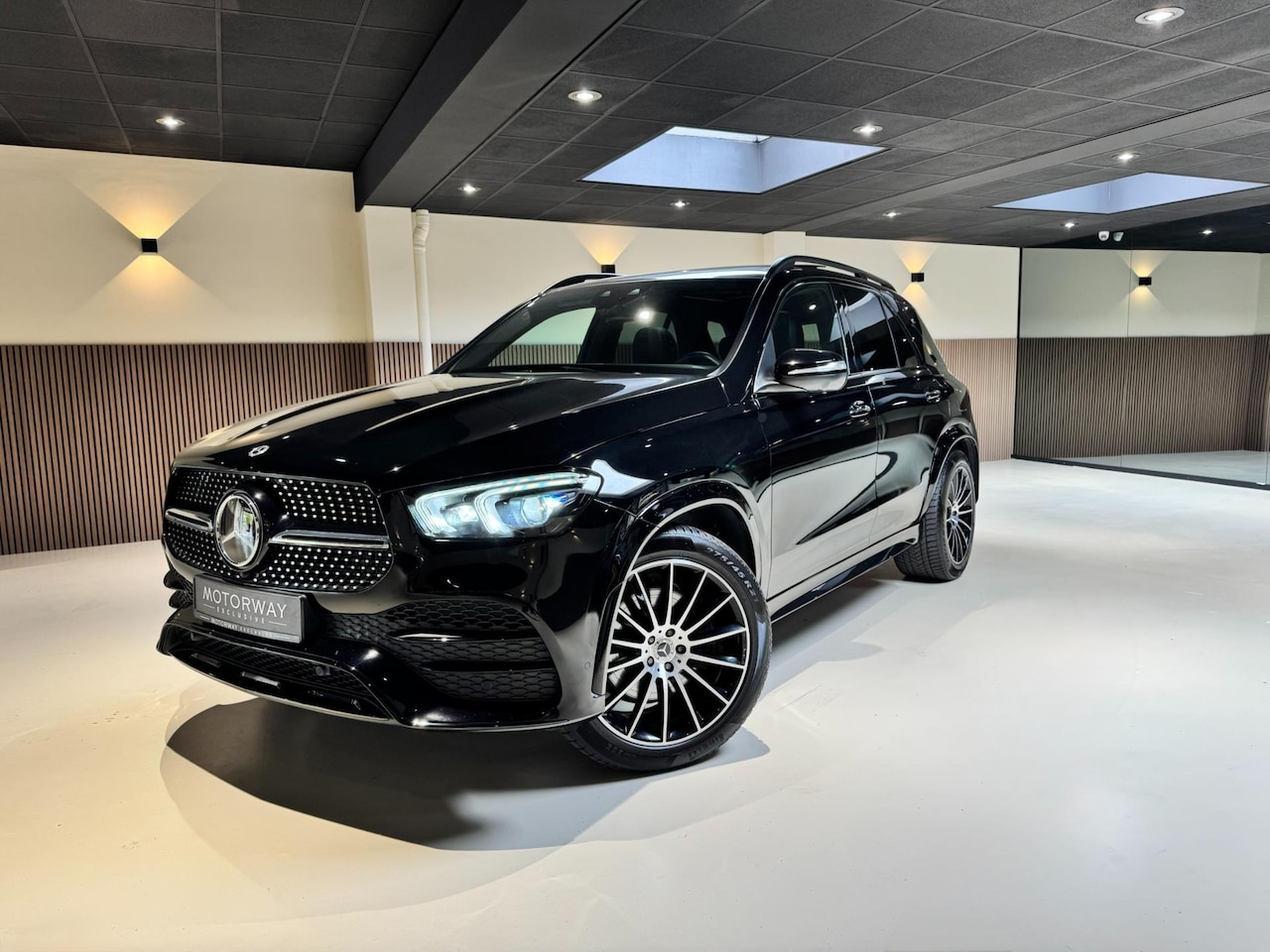 Mercedes-Benz GLE-Klasse - 350 e 4MATIC Premium | PANO | 360° | BTW - AutoWereld.nl