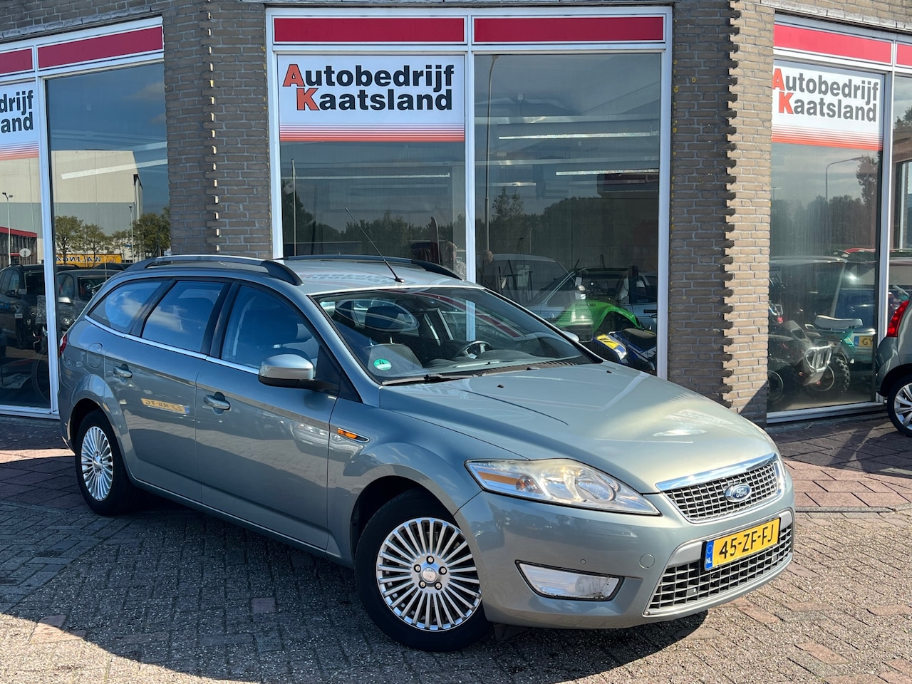Ford Mondeo Wagon - 1.6-16V Titanium - Navi - Clima - Cruise - - AutoWereld.nl