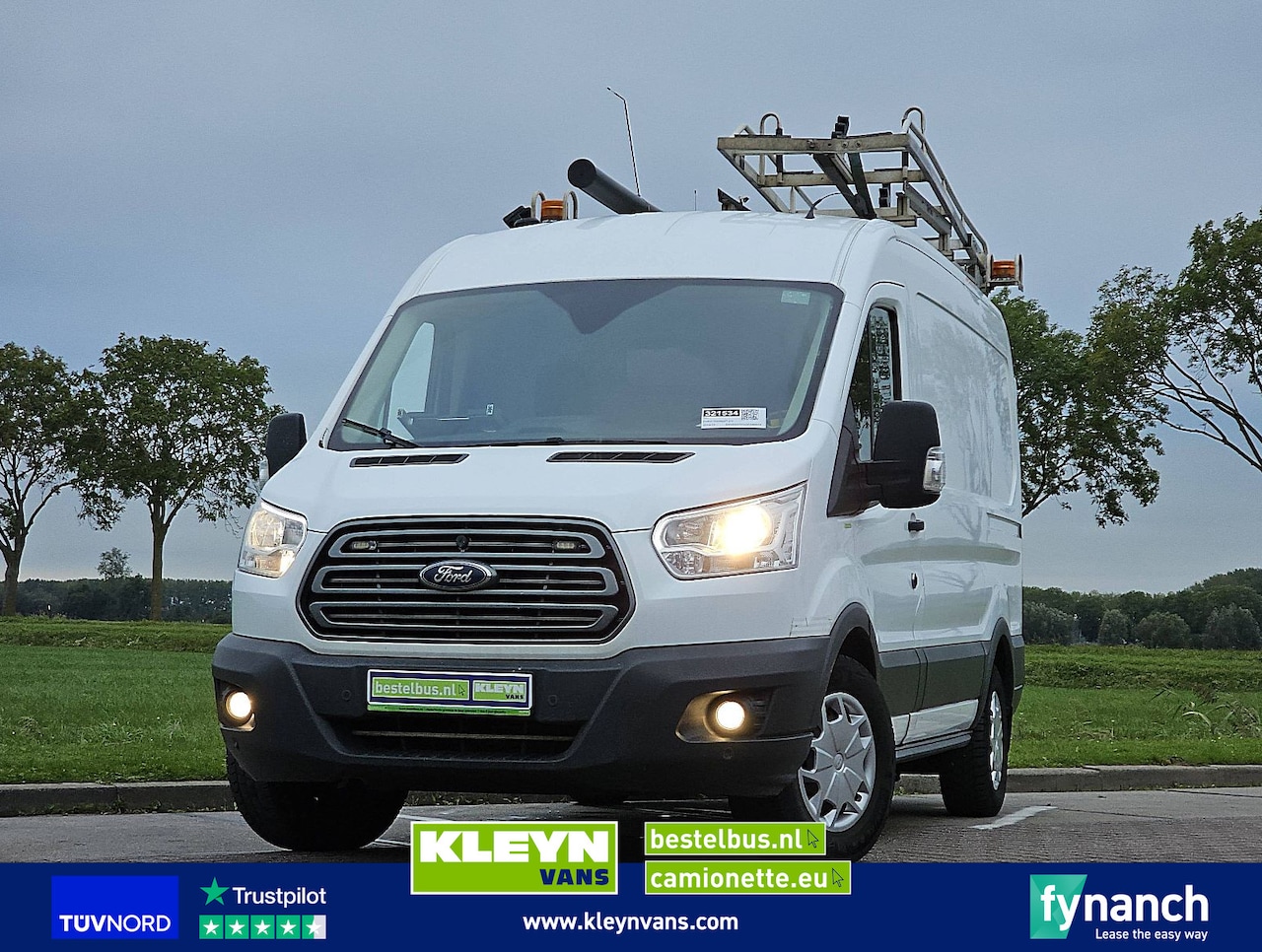Ford Transit - 2.0 L2H2 Imperiaal Navi! - AutoWereld.nl