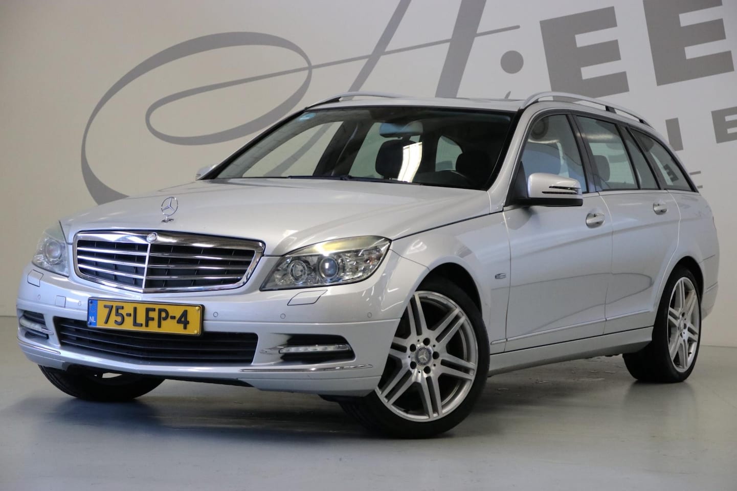 Mercedes-Benz C-klasse Estate - 180 K NAP/Schuifdak/Origineel Nederlands - AutoWereld.nl