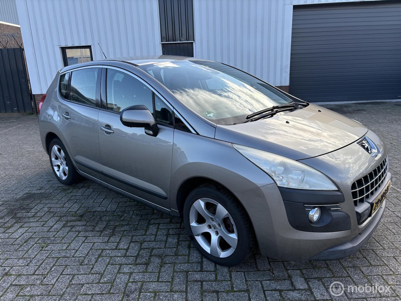 Peugeot 3008 - 1.6 THP Première(lees advertentie) - AutoWereld.nl