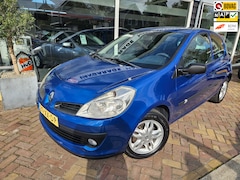 Renault Clio - 1.2 TCE Business Line, leuke auto met weinig km