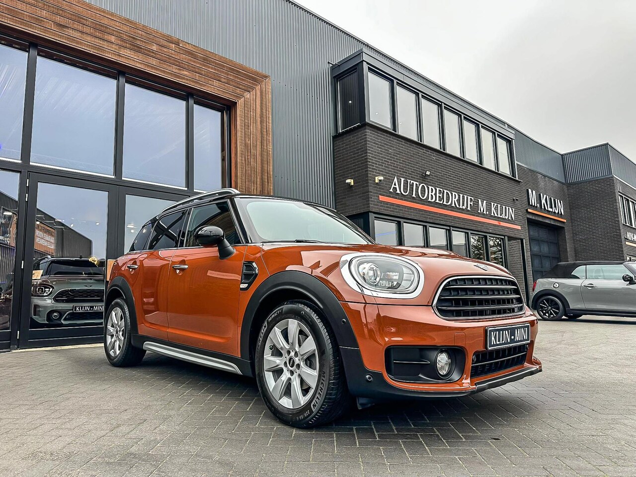 MINI Countryman - Mini 1.5 One Business Edition aut/Ned auto/Navi/Hk/Led - AutoWereld.nl