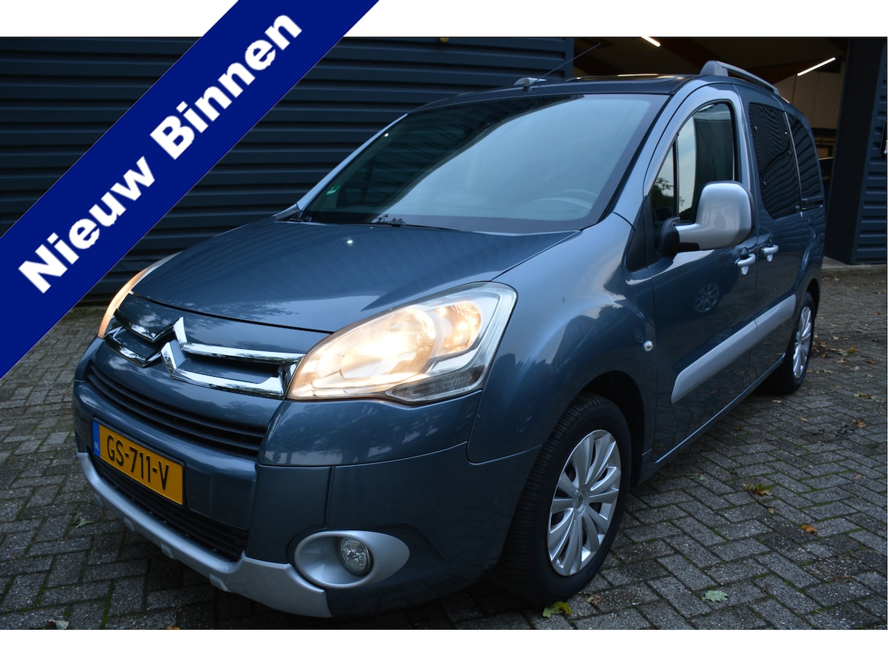 Citroën Berlingo - 1.6 VTi 120 XTR Airco Cruise Control Panorama dak  Trekhaak - AutoWereld.nl