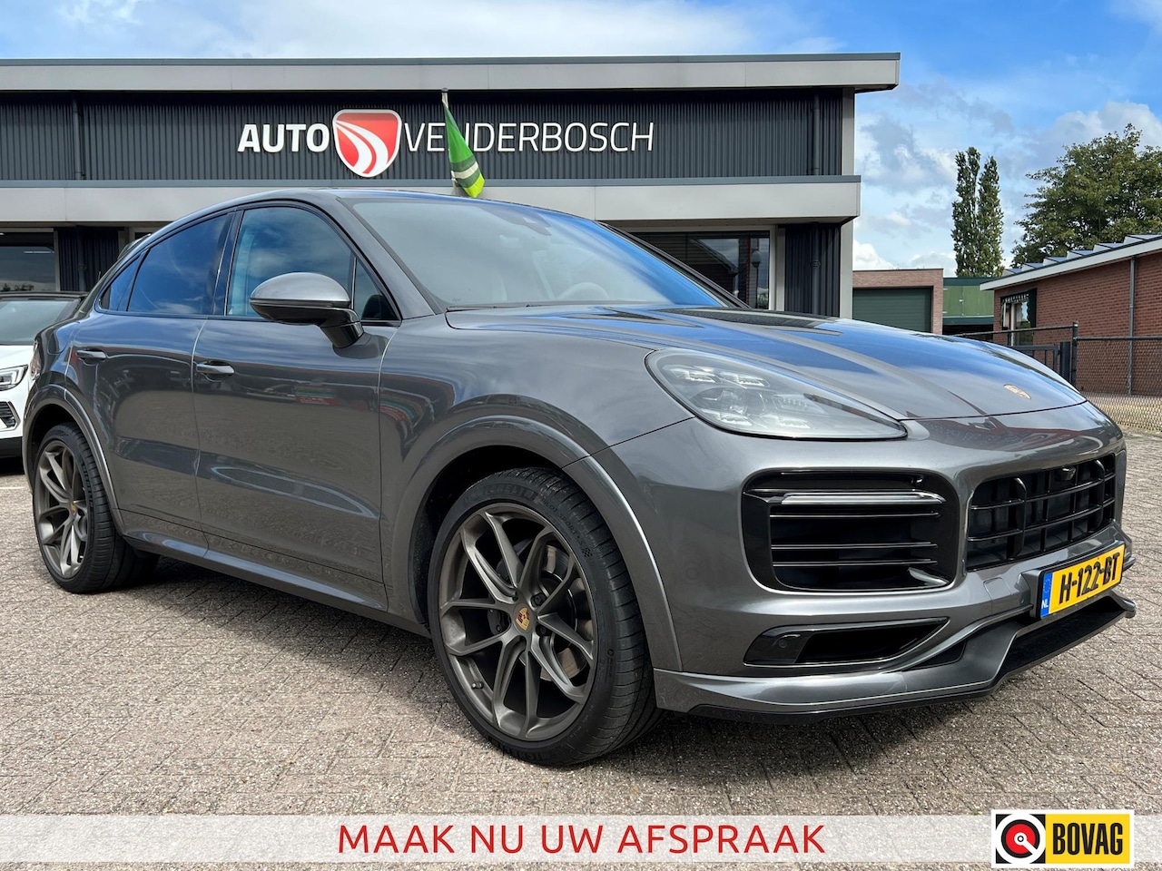Porsche Cayenne Coupé - 3.0 E-Hybrid 462pk | BOSE | Luchtvering | 360 Camera | 22 inch | Trekhaak 3.500 kg - AutoWereld.nl