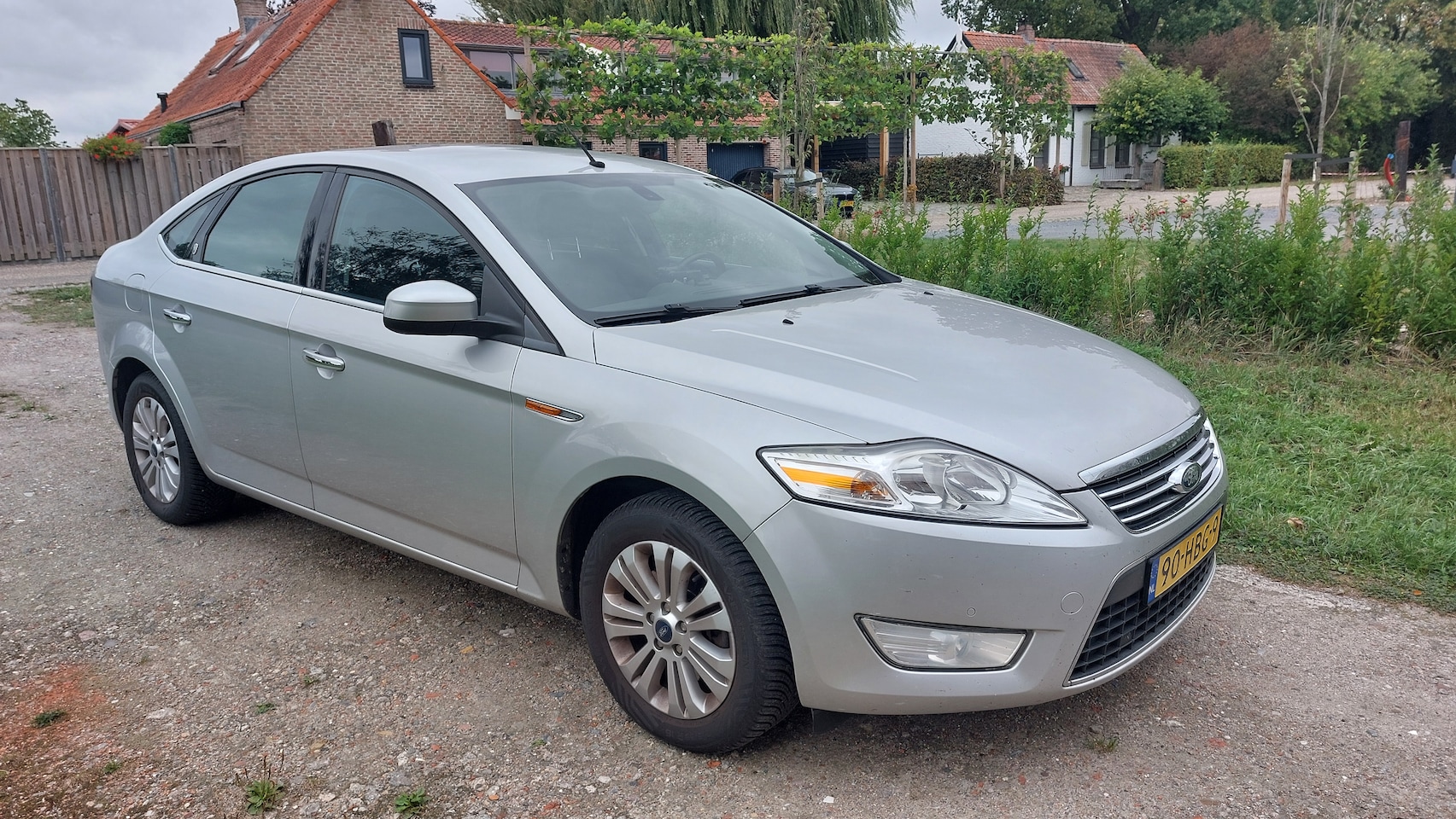 Ford Mondeo - 2.5-20V Ghia - AutoWereld.nl